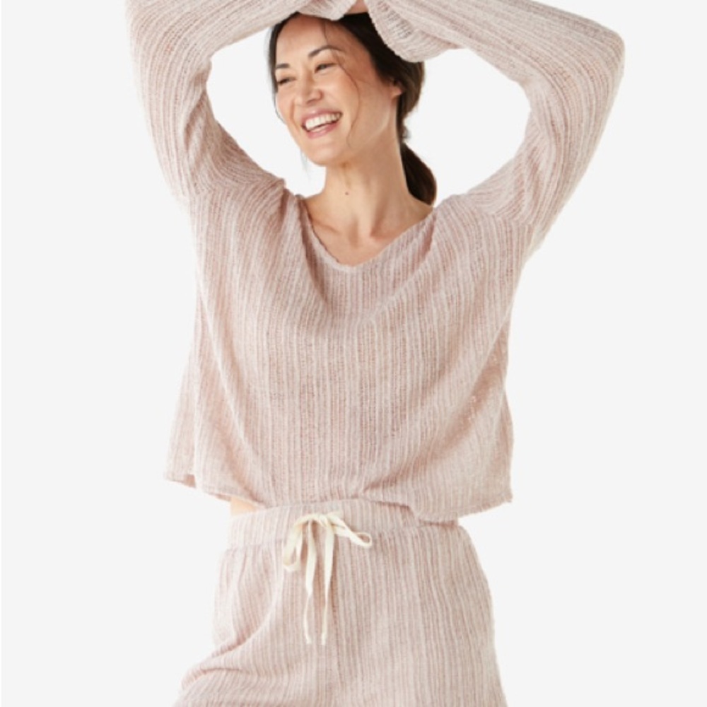 Paper Crane Alexandra Cozy Pullover Size M